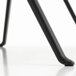 Biurko Courier Ciemny Dąb - Czarna Podstawa Vitra