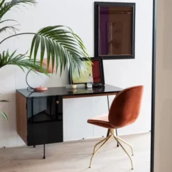 Biurko 62 Desk Gubi