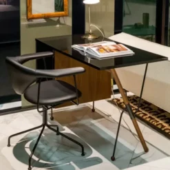 Biurko 62 Desk Gubi