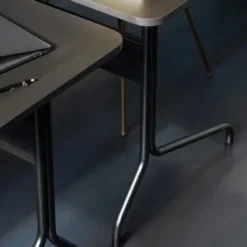 Biurko Pavilion Av16 Black Linoleum Andtradition