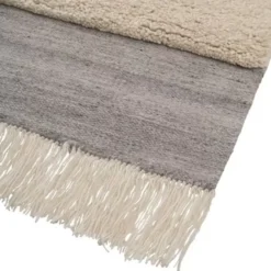 Dywan Humble Act Kość Słoniowa Linie Design