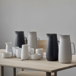 Dzbanek Termiczny Foster 1 L Antracytowy Stelton