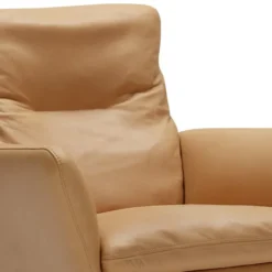 Fotel Amy Z Drewnianymi Nogami Aniline Latte Sits