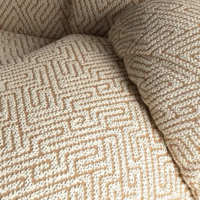 Fotel Beetle Lounge Dora Boucle Gubi