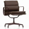 Fotel Biurowy Soft Pad Ea 231 Skóra Naturalna Marron - Podstawa Bordowa Vitra