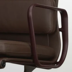 Fotel Biurowy Soft Pad Ea 231 Skóra Naturalna Marron - Podstawa Bordowa Vitra