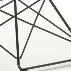 Fotel Eames Plastic Armchair Lar Pomarańczowy - Czarna Podstawa Vitra
