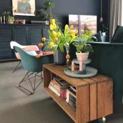 Fotel Eames Plastic Armchair Lar Pomarańczowy - Czarna Podstawa Vitra
