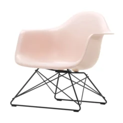 Fotel Eames Plastic Armchair Lar Różowy - Czarna Podstawa Vitra