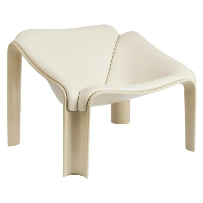 Fotel F300 Smooth Leather Cream Gubi