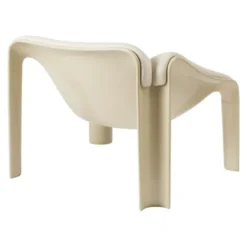 Fotel F300 Smooth Leather Cream Gubi