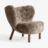 Fotel Little Petra Vb1 Walnut Sheepskin Sahara Andtradition