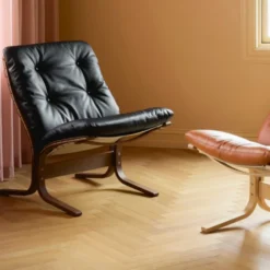 Fotel Siesta Classic High - Niebieska Skóra, Przydymiony Dąb Lk Hjelle