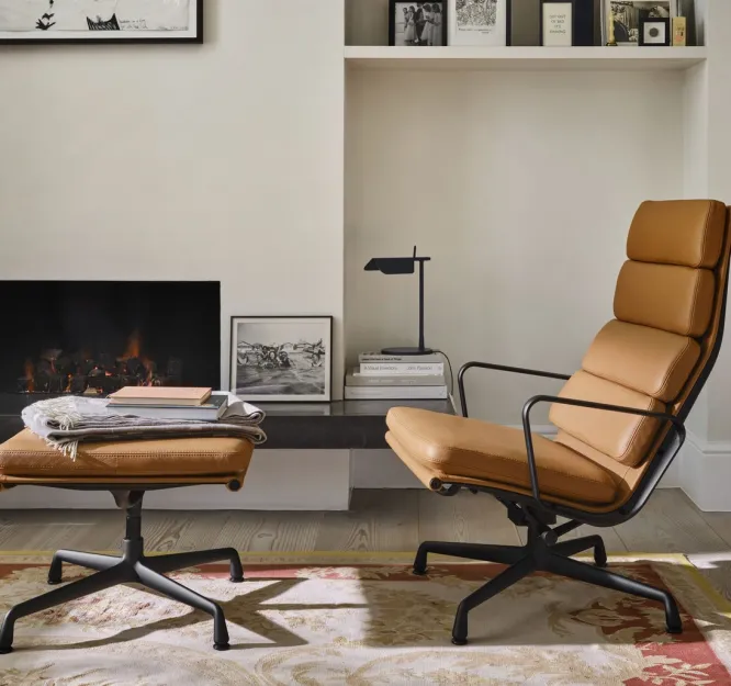 Fotel Soft Pad Chair Ea 222 Tkanina Cosy 2 Nutmeg - Podstawa Czarna Vitra