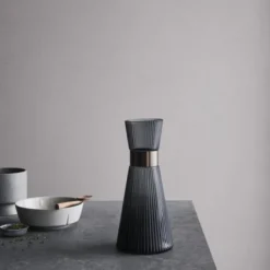 Karafka Do Wody Grand Cru Przydymiona 1L Rosendahl