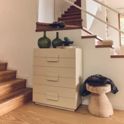 Komoda Spacious Z Szufladami Kremowa Hkliving