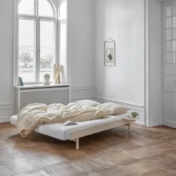 Łóżko Moebe Low Piaskowe