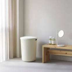 Kosz Na Pranie Hide Kremowy Normann Copenhagen