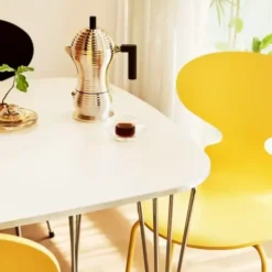 Krzesło Ant 3100 Lakier Pomarańczowe Fritz Hansen