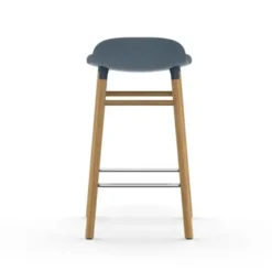 Krzesło Barowe Form Dębowa Podstawa Niebieskie Normann Copenhagen