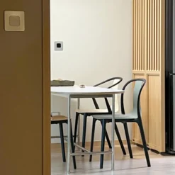 Krzesło Belleville Z Podłokietnikiem Wood Czarny Jesion Vitra