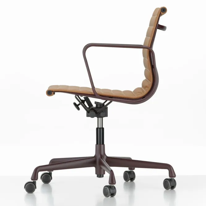 Krzesło Biurowe Aluminium Ea 118 Naturalna Skóra Cognac - Podstawa Czarna Vitra
