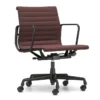 Krzesło Biurowe Aluminium Ea 117 Tkanina Track Dark Red - Podstawa Czarna Vitra