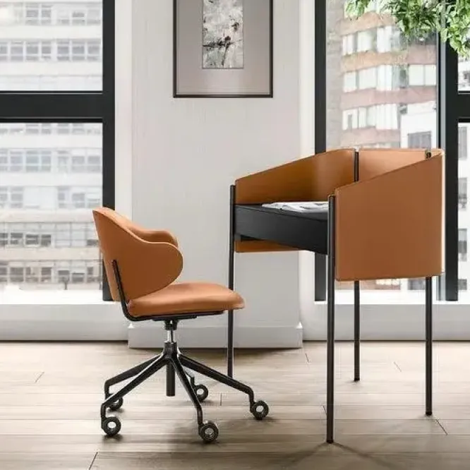 Krzesło Biurowe Holly Czarna Podstawa Cognac Calligaris