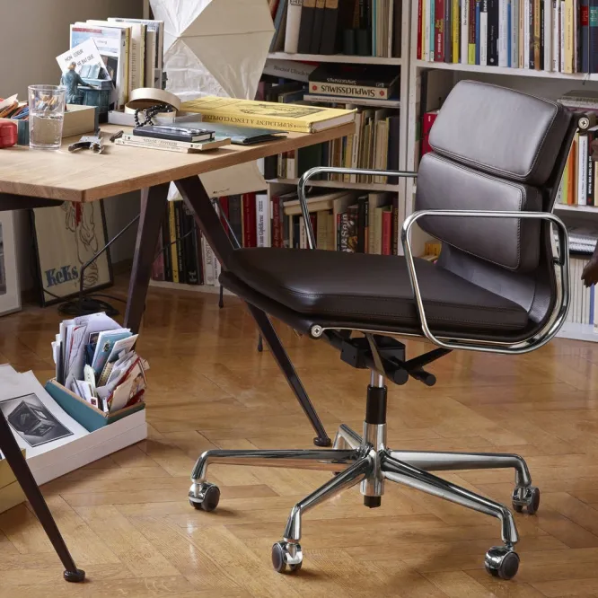 Krzesło Biurowe Soft Pad Ea 217 Tkanina Track Chestnut - Podstawa Czarna Vitra