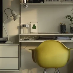 Krzesło Eames Plastic Chairs Re Dar Czerwone - Chromowana Podstawa Vitra
