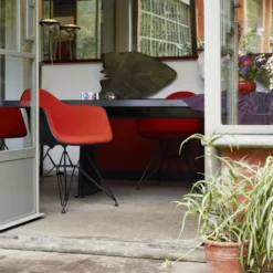 Krzesło Eames Plastic Chairs Re Dar Żółte - Chromowana Podstawa Vitra