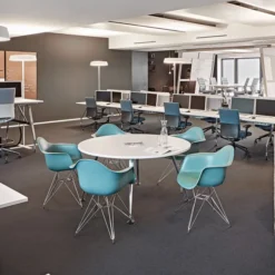 Krzesło Eames Plastic Chairs Re Dar Pomarańczowe - Chromowana Podstawa Vitra
