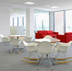 Krzesło Eames Plastic Chairs Re Dar Ciemnoszare - Chromowana Podstawa Vitra