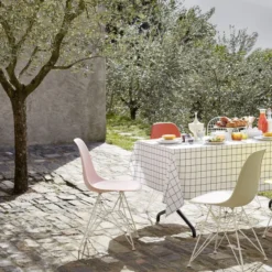 Krzesło Eames Plastic Side Chair Re Dsl Ciemnoszare Vitra