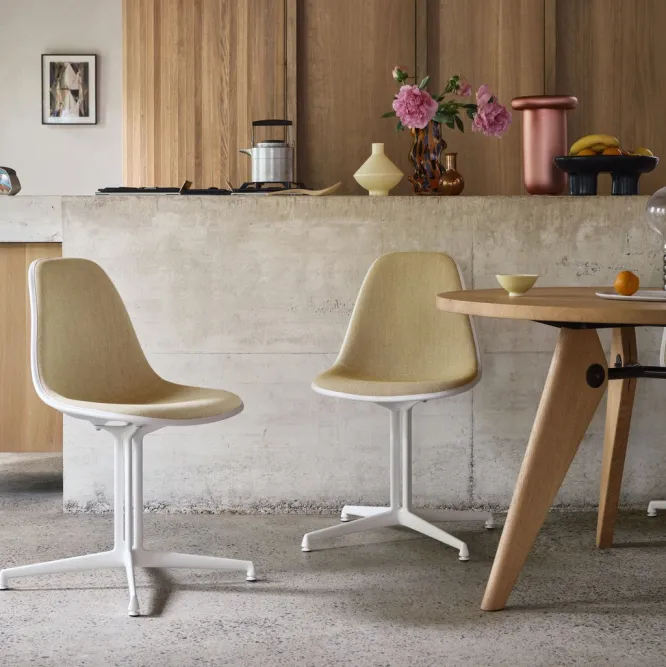 Krzesło Eames Plastic Side Chair Re Dsl Różowe Vitra