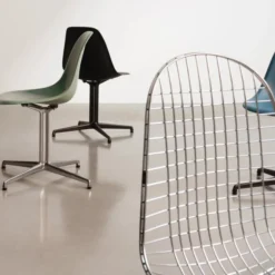 Krzesło Eames Plastic Side Chair Re Dsl Jasnoszare Vitra