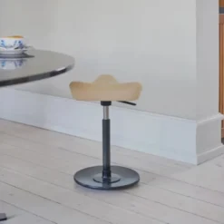 Krzesło Ergonomiczne Move Compact Beżowe, Czarne Drewno Varier