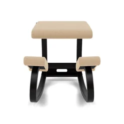 Krzesło Ergonomiczne Variable Beżowe Vidar 0323, Czarne Drewno Varier
