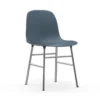 Krzesło Form Chromowana Podstawa Niebieskie Normann Copenhagen