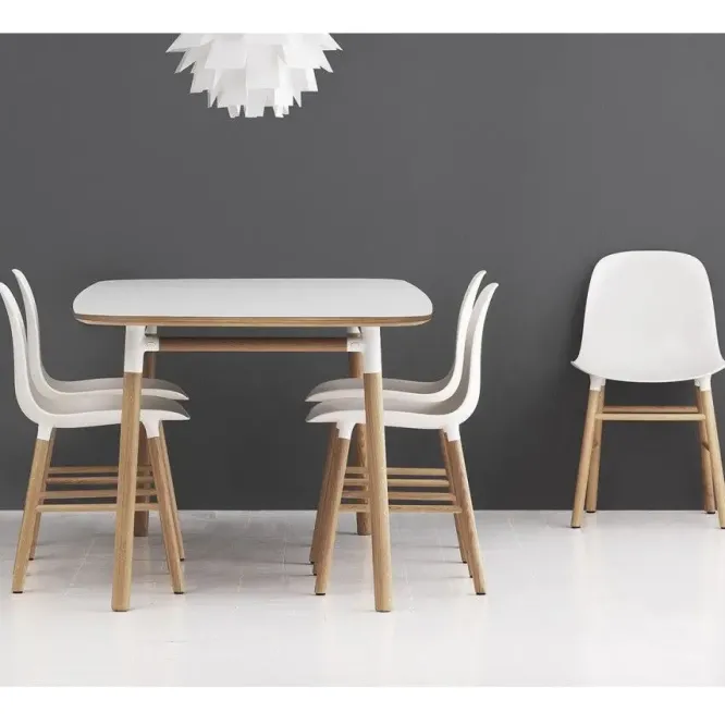 Krzesło Form Dębowa Podstawa Białe Normann Copenhagen