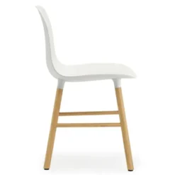 Krzesło Form Dębowa Podstawa Białe Normann Copenhagen