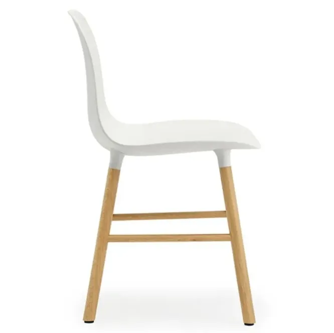 Krzesło Form Dębowa Podstawa Białe Normann Copenhagen