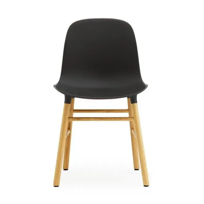Krzesło Form Dębowa Podstawa Czarne Normann Copenhagen