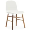 Krzesło Form Orzech Białe Normann Copenhagen