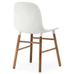 Krzesło Form Orzech Białe Normann Copenhagen