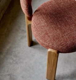 Krzesło Granite Ceglaste - Naturalny Jesion Kave Home
