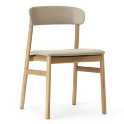 Krzesło Herit Jasny Dąb Tapicerowane Piaskowe Normann Copenhagen