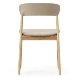 Krzesło Herit Jasny Dąb Tapicerowane Piaskowe Normann Copenhagen