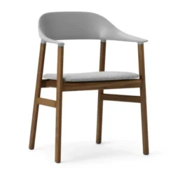 Krzesło Herit Z Podłokietnikami Ciemny Dąb Tapicerowane Szare Normann Copenhagen