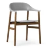 Krzesło Herit Z Podłokietnikami Ciemny Dąb Szare Normann Copenhagen